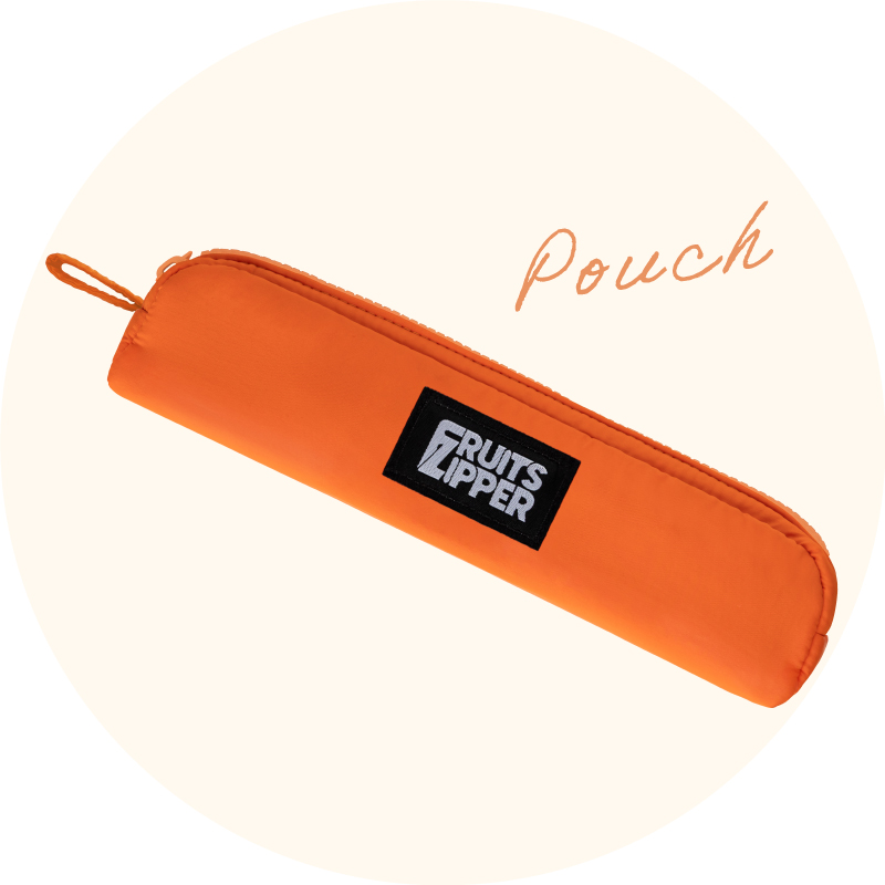 FRUITS ZIPPERロゴ入りポーチ